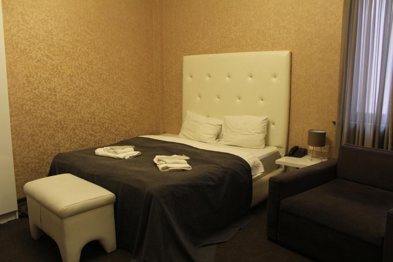 Hotel Plaza Τυφλίδα Εξωτερικό φωτογραφία