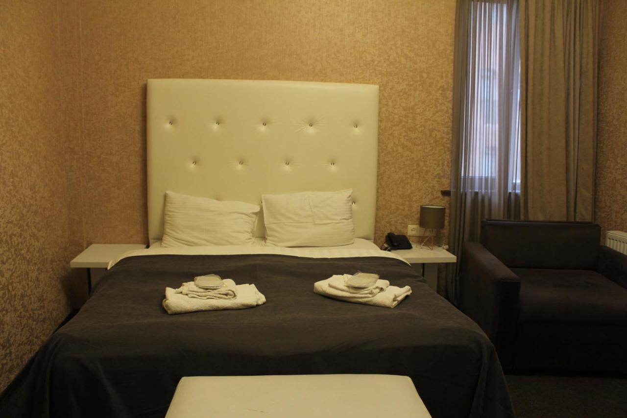 Hotel Plaza Τυφλίδα Εξωτερικό φωτογραφία